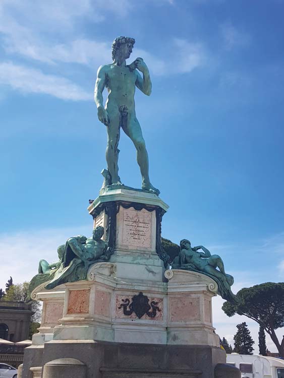 Davidstatyn på Piazzale Michelangelo, Florens.