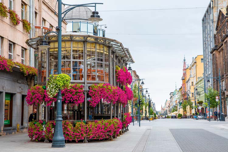 Piotrkowskagatan är stadens mest välbesökta gata