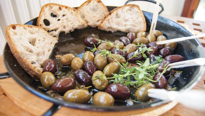 Vitlöksfrästa oliver